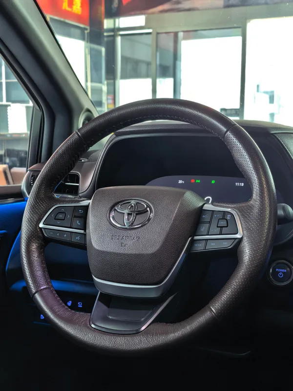 Toyota Granvia 2023 Intelligent electric hybrid double engine 2.5L Flagship VIP exterior photo 6 Toyota Granvia 2023 Intelligent electric hybrid double engine 2.5L Flagship VIP exterior photo 6