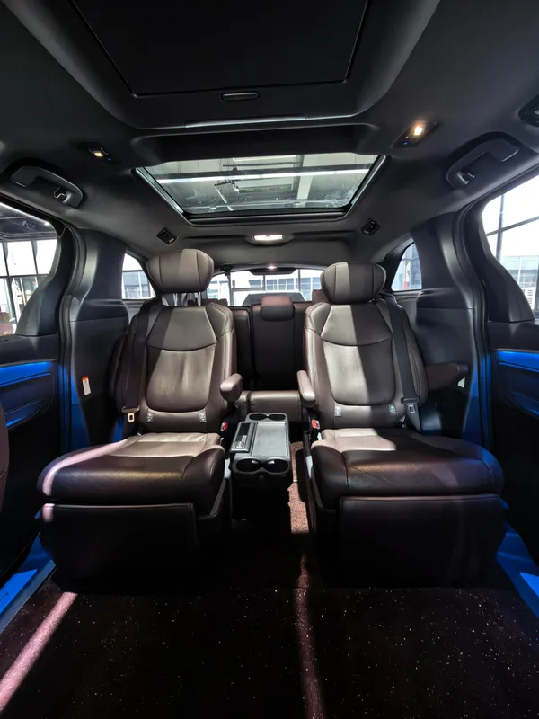 Toyota Granvia 2023 Intelligent electric hybrid double engine 2.5L Flagship VIP interior photo 11 Toyota Granvia 2023 Intelligent electric hybrid double engine 2.5L Flagship VIP interior photo 11