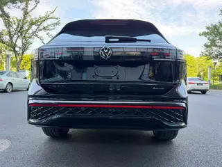 Volkswagen Tiguan L 2024 Pro 380TSI Tracción a las cuatro ruedas R-Line Edición Zhizun interior foto 13 Volkswagen Tiguan L 2024 Pro 380TSI Tracción a las cuatro ruedas R-Line Edición Zhizun interior foto 13