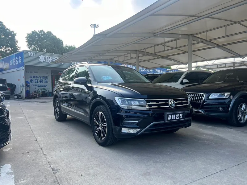 Volkswagen Tiguan L 2020 330TSI Version de confort panoramique automatique à deux roues motrices État VI extérieur photo 3 Volkswagen Tiguan L 2020 330TSI Version de confort panoramique automatique à deux roues motrices État VI extérieur photo 3