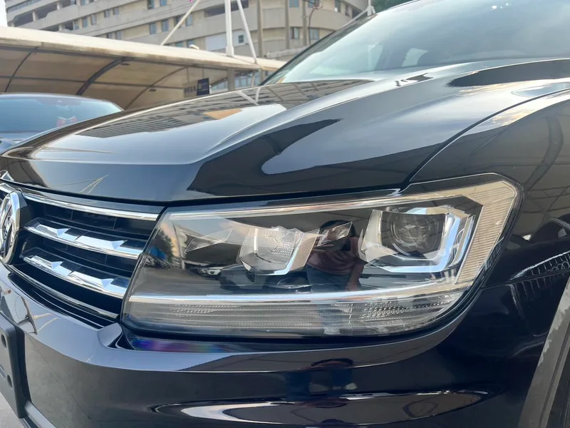 Volkswagen Tiguan L 2020 330TSI Version de confort panoramique automatique à deux roues motrices État VI intérieur photo 13 Volkswagen Tiguan L 2020 330TSI Version de confort panoramique automatique à deux roues motrices État VI intérieur photo 13