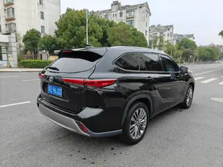 Toyota Highlander 2022 Dual Power 2.5L Four-wheel drive Premium Edition 7 seat exterior photo 5 Toyota Highlander 2022 Dual Power 2.5L Four-wheel drive Premium Edition 7 seat exterior photo 5