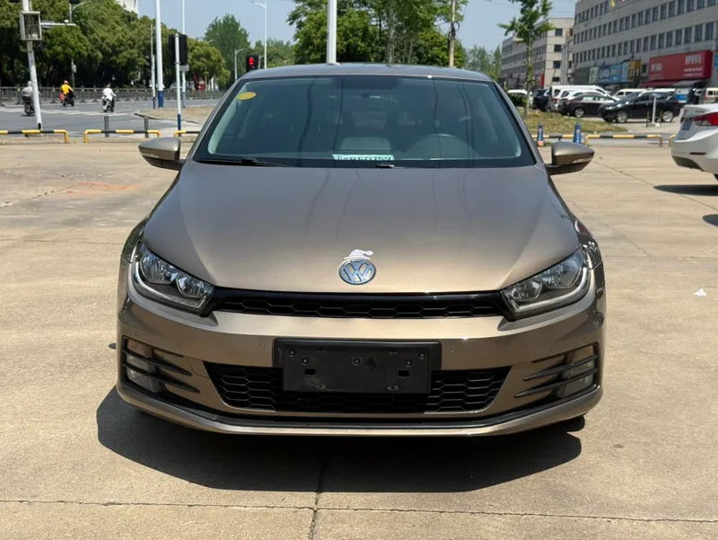 Volkswagen Scirocco 2015 1.4TSI Edición de moda exterior foto 2 Volkswagen Scirocco 2015 1.4TSI Edición de moda exterior foto 2