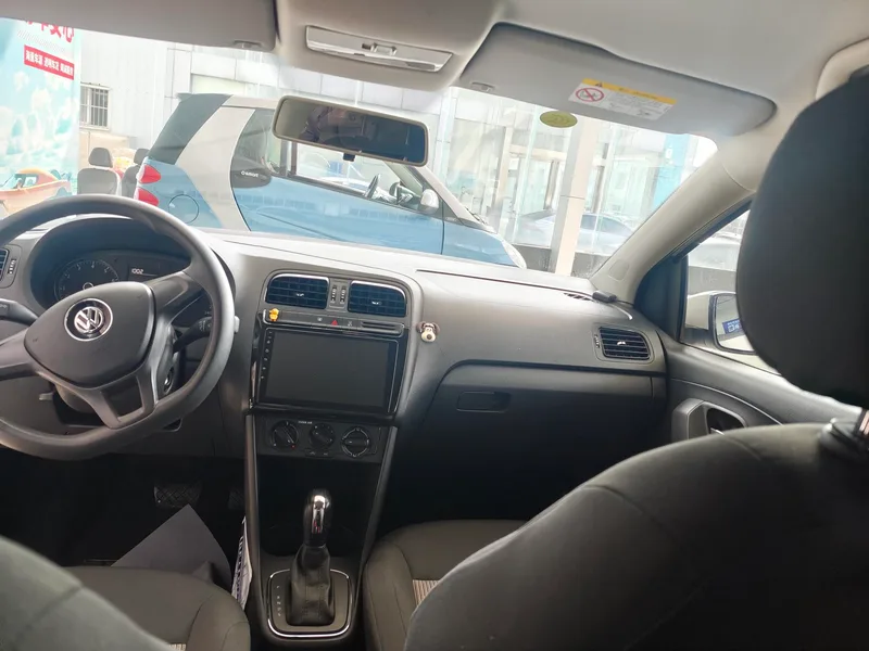 Volkswagen Polo 2018 1.5L Automatic driving type interior photo 9 Volkswagen Polo 2018 1.5L Automatic driving type interior photo 9