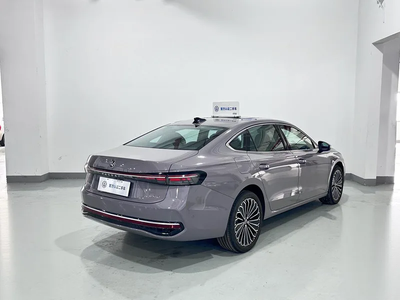 Volkswagen Passat 2025 Pro 380TSI Long Zun Edition exterior photo 2 Volkswagen Passat 2025 Pro 380TSI Long Zun Edition exterior photo 2