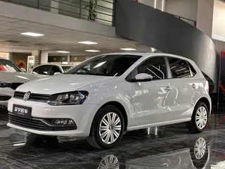 Volkswagen Polo 2016 1.6L Автоматический комфортный вариант