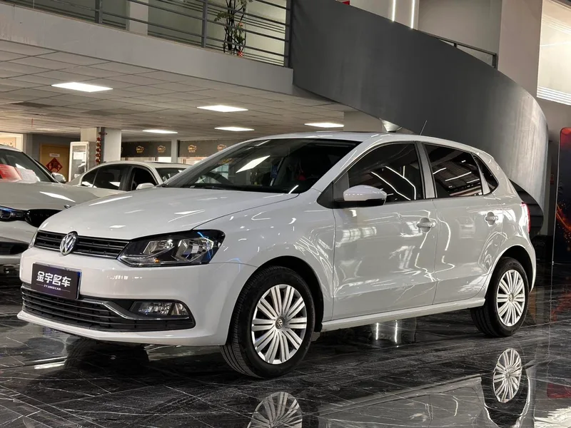 Volkswagen Polo 2016 1.6L Automatic Comfort Type exterior photo 1 Volkswagen Polo 2016 1.6L Automatic Comfort Type exterior photo 1