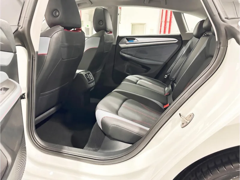 Volkswagen Lamando 2025 Lamando L 280TSI DSG Cool Spicy Edition interior photo 13 Volkswagen Lamando 2025 Lamando L 280TSI DSG Cool Spicy Edition interior photo 13