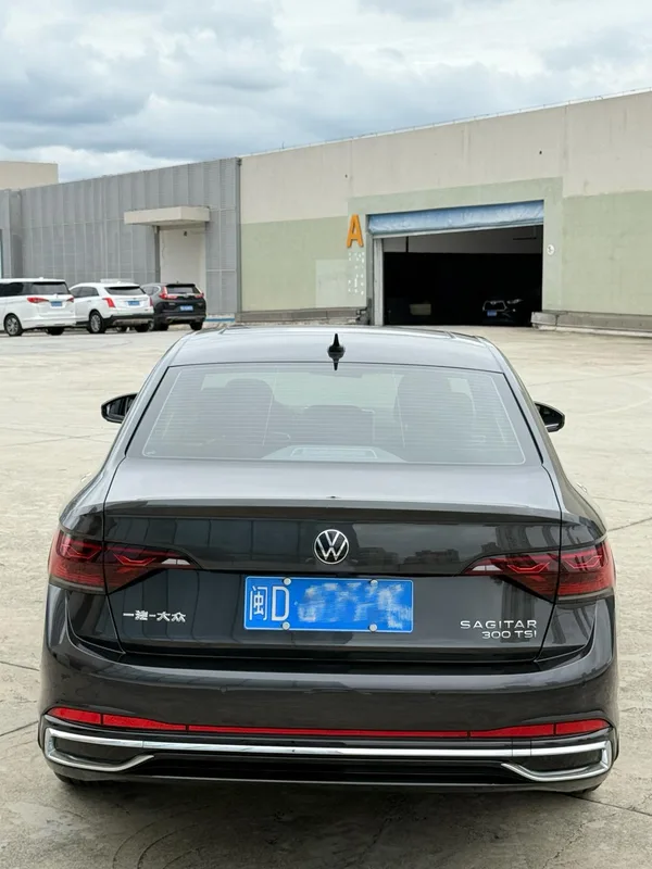 Volkswagen Sagitar 2023 300TSI DSG Premium Edition exterior photo 4 Volkswagen Sagitar 2023 300TSI DSG Premium Edition exterior photo 4