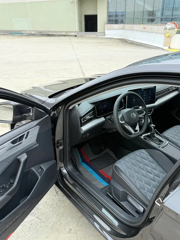 Volkswagen Sagitar 2023 300TSI DSG Premium Edition interior photo 6 Volkswagen Sagitar 2023 300TSI DSG Premium Edition interior photo 6