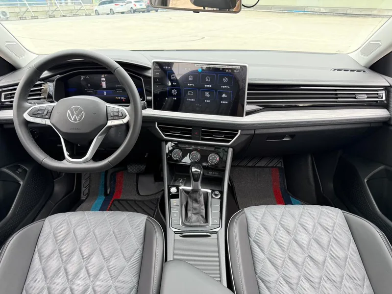 Volkswagen Sagitar 2023 300TSI DSG Premium Edition interior photo 8 Volkswagen Sagitar 2023 300TSI DSG Premium Edition interior photo 8