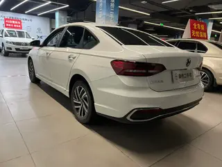 Volkswagen Lavida 2023 Restyling 1.5L Automatic Five Million Edition interior photo 6 Volkswagen Lavida 2023 Restyling 1.5L Automatic Five Million Edition interior photo 6