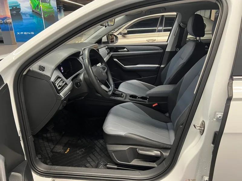 Volkswagen Lavida 2023 Restyling 1.5L Automatic Five Million Edition interior photo 9 Volkswagen Lavida 2023 Restyling 1.5L Automatic Five Million Edition interior photo 9