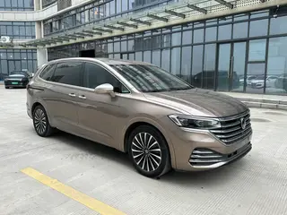 Volkswagen Viloran 2020 380TSI Versión de lujo exterior foto 3 Volkswagen Viloran 2020 380TSI Versión de lujo exterior foto 3