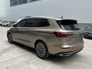 Volkswagen Viloran 2020 380TSI Versión de lujo exterior foto 4 Volkswagen Viloran 2020 380TSI Versión de lujo exterior foto 4