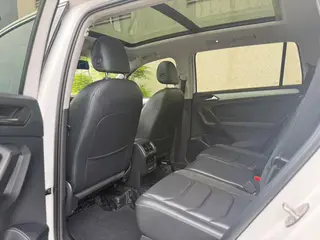 Volkswagen Tiguan L 2020 330TSI Automatic two-wheel drive panoramic comfort version Country VI interior photo 7 Volkswagen Tiguan L 2020 330TSI Automatic two-wheel drive panoramic comfort version Country VI interior photo 7