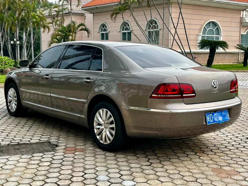 Volkswagen Phaeton 2014 3.0L Business Type interior photo 6 Volkswagen Phaeton 2014 3.0L Business Type interior photo 6