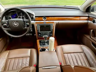 Volkswagen Phaeton 2014 3.0L Business Type interior photo 8 Volkswagen Phaeton 2014 3.0L Business Type interior photo 8
