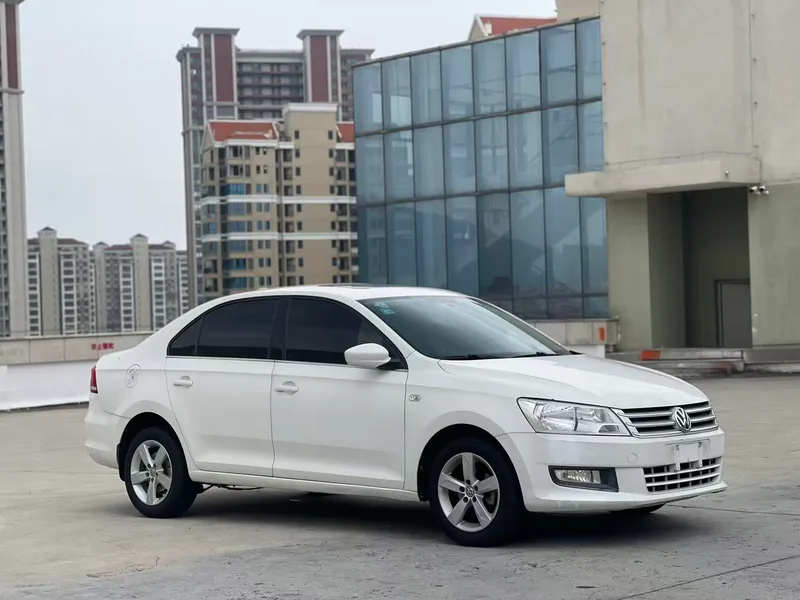 Volkswagen Santana 2016 1.6L Automatic Comfort Version exterior photo 3 Volkswagen Santana 2016 1.6L Automatic Comfort Version exterior photo 3