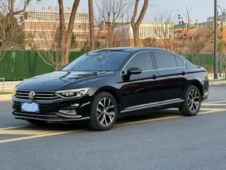 Volkswagen Magotan 2020 330TSI DSG Лидирующий