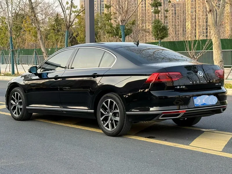 Volkswagen Magotan 2020 330TSI DSG Leading Type interior photo 7 Volkswagen Magotan 2020 330TSI DSG Leading Type interior photo 7