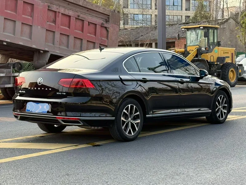 Volkswagen Magotan 2020 330TSI DSG Leading Type interior photo 9 Volkswagen Magotan 2020 330TSI DSG Leading Type interior photo 9