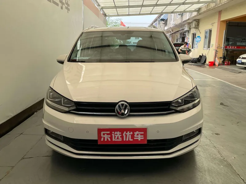 Volkswagen Touan L 2018 280TSI Automatic Comfort Version 7 seat China V exterior photo 2 Volkswagen Touan L 2018 280TSI Automatic Comfort Version 7 seat China V exterior photo 2