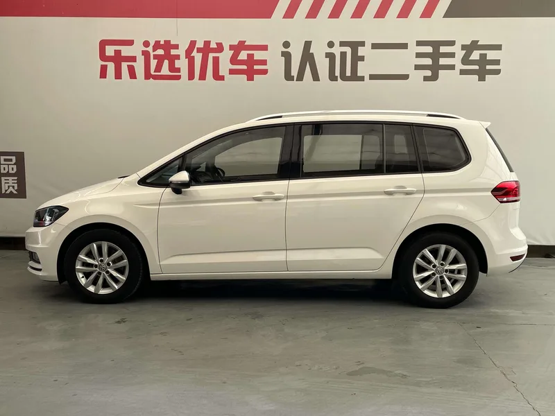 Volkswagen Touan L 2018 280TSI Automatic Comfort Version 7 seat China V exterior photo 3 Volkswagen Touan L 2018 280TSI Automatic Comfort Version 7 seat China V exterior photo 3