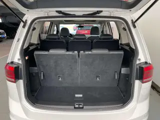 Volkswagen Touan L 2018 280TSI Automatic Comfort Version 7 seat China V interior photo 17 Volkswagen Touan L 2018 280TSI Automatic Comfort Version 7 seat China V interior photo 17