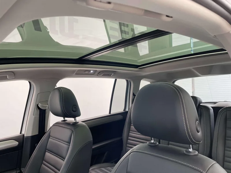 Volkswagen Touan L 2018 280TSI Automatic Comfort Version 7 seat China V interior photo 19 Volkswagen Touan L 2018 280TSI Automatic Comfort Version 7 seat China V interior photo 19