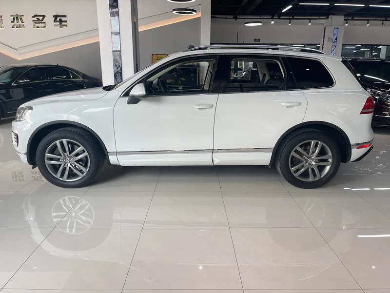 Volkswagen Touareg 2016 3.0TSI high matching type exterior photo 3 Volkswagen Touareg 2016 3.0TSI high matching type exterior photo 3