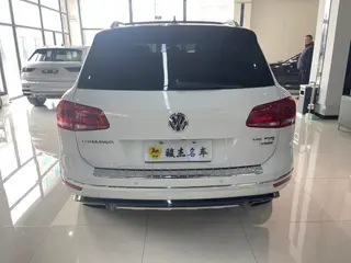 Volkswagen Touareg 2016 3.0TSI high matching type interior photo 9 Volkswagen Touareg 2016 3.0TSI high matching type interior photo 9