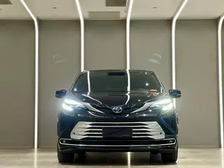 Toyota Sienna 2023 Doble motor 2.5L Edición de platino exterior foto 2 Toyota Sienna 2023 Doble motor 2.5L Edición de platino exterior foto 2