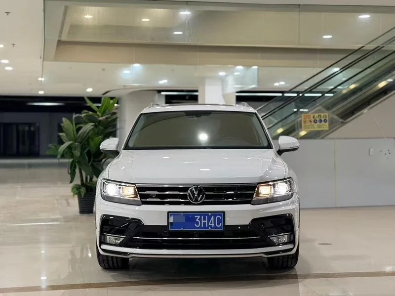 Volkswagen Tiguan L 2021 330TSI Automatic two-wheel drive R-Line Enjoy more version exterior photo 2 Volkswagen Tiguan L 2021 330TSI Automatic two-wheel drive R-Line Enjoy more version exterior photo 2