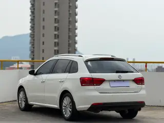 Volkswagen Gran Lavida 2014 1.6L Automatic Sports Edition exterior photo 6 Volkswagen Gran Lavida 2014 1.6L Automatic Sports Edition exterior photo 6