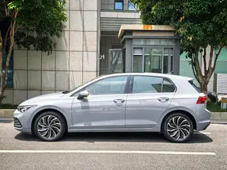 Volkswagen Golf 2021 280TSI DSG Pro exterior photo 3 Volkswagen Golf 2021 280TSI DSG Pro exterior photo 3