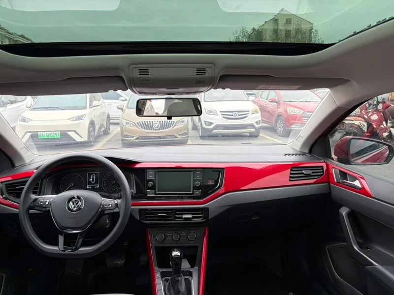 Volkswagen Polo 2019 Plus 1.5L Automatic Colorful Technology Edition interior photo 9 Volkswagen Polo 2019 Plus 1.5L Automatic Colorful Technology Edition interior photo 9