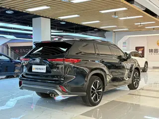 Toyota Crown Kluger 2023 Intelligent electric hybrid double engine 2.5L E-CVT Four-wheel drive Premium Edition exterior photo 6 Toyota Crown Kluger 2023 Intelligent electric hybrid double engine 2.5L E-CVT Four-wheel drive Premium Edition exterior photo 6