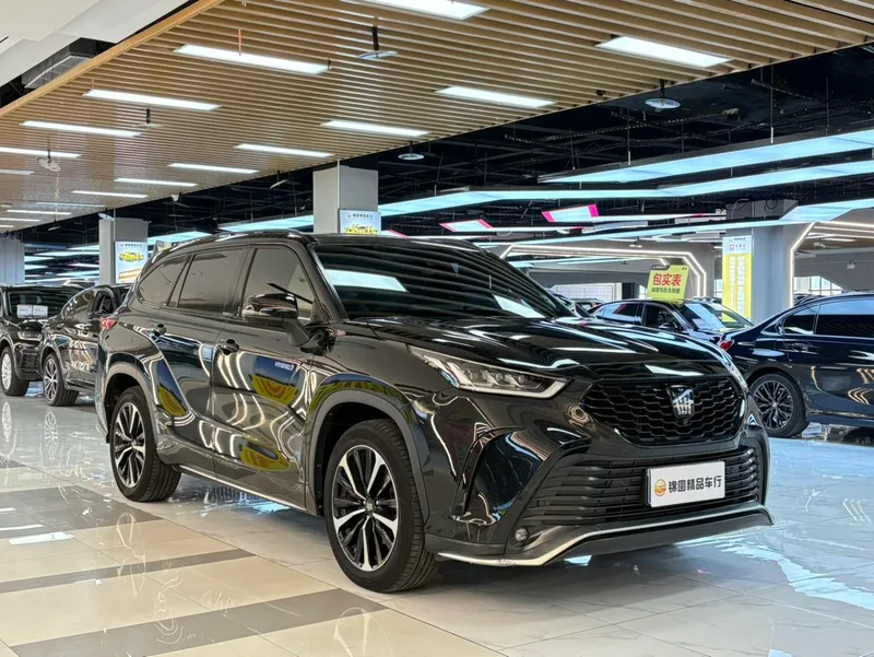 Toyota Crown Kluger 2023 Intelligent electric hybrid double engine 2.5L E-CVT Four-wheel drive Premium Edition exterior photo 8 Toyota Crown Kluger 2023 Intelligent electric hybrid double engine 2.5L E-CVT Four-wheel drive Premium Edition exterior photo 8