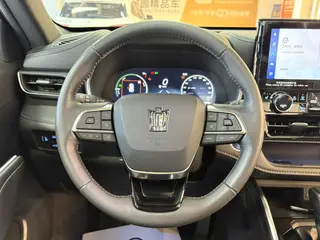 Toyota Crown Kluger 2023 Intelligent electric hybrid double engine 2.5L E-CVT Four-wheel drive Premium Edition interior photo 16 Toyota Crown Kluger 2023 Intelligent electric hybrid double engine 2.5L E-CVT Four-wheel drive Premium Edition interior photo 16