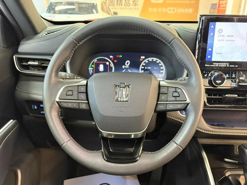 Toyota Crown Kluger 2023 Intelligent electric hybrid double engine 2.5L E-CVT Four-wheel drive Premium Edition interior photo 16 Toyota Crown Kluger 2023 Intelligent electric hybrid double engine 2.5L E-CVT Four-wheel drive Premium Edition interior photo 16