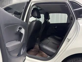 Volkswagen Polo 2018 1.5L Tipo de seguridad automática interior foto 10 Volkswagen Polo 2018 1.5L Tipo de seguridad automática interior foto 10