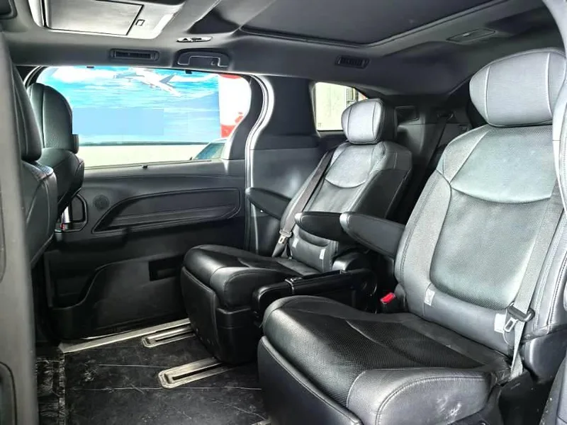 Toyota Granvia 2023 Intelligent electric hybrid double engine 2.5L Flagship VIP interior photo 7 Toyota Granvia 2023 Intelligent electric hybrid double engine 2.5L Flagship VIP interior photo 7