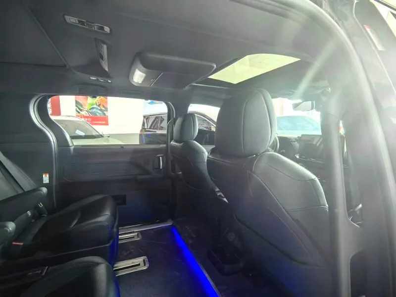 Toyota Granvia 2023 Intelligent electric hybrid double engine 2.5L Flagship VIP interior photo 8 Toyota Granvia 2023 Intelligent electric hybrid double engine 2.5L Flagship VIP interior photo 8