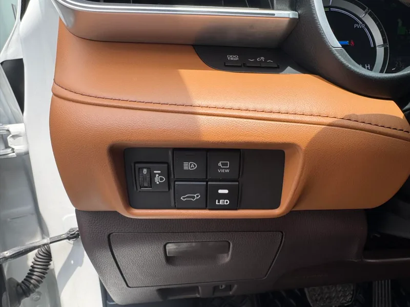 Toyota Highlander 2022 Dual Power 2.5L Four-wheel drive Premium Edition 7 seat interior photo 20 Toyota Highlander 2022 Dual Power 2.5L Four-wheel drive Premium Edition 7 seat interior photo 20