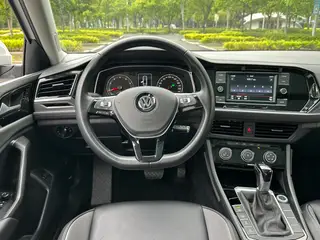 Volkswagen Sagitar 2019 200TSI DSG Comfortable Country VI exterior photo 6 Volkswagen Sagitar 2019 200TSI DSG Comfortable Country VI exterior photo 6