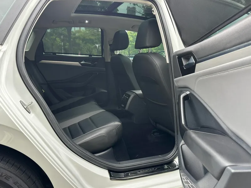 Volkswagen Sagitar 2019 200TSI DSG Comfortable Country VI interior photo 17 Volkswagen Sagitar 2019 200TSI DSG Comfortable Country VI interior photo 17