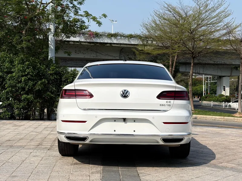 Volkswagen CC 2020 330TSI Charm Yan Edition Country VI exterior photo 4 Volkswagen CC 2020 330TSI Charm Yan Edition Country VI exterior photo 4