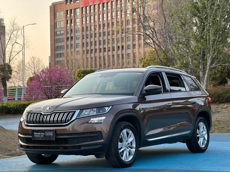 Skoda Kodiaq 2017 TSI330 5 Seat two-wheel drive comfort version exterior photo 1 Skoda Kodiaq 2017 TSI330 5 Seat two-wheel drive comfort version exterior photo 1