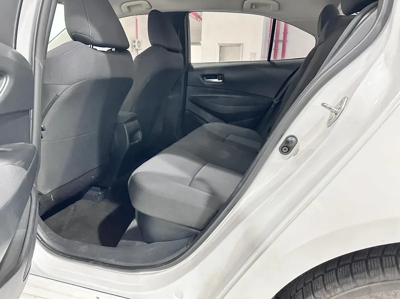 Toyota Corolla 2021 Dual Power 1.8L E-CVT Pioneer Edition interior photo 16 Toyota Corolla 2021 Dual Power 1.8L E-CVT Pioneer Edition interior photo 16
